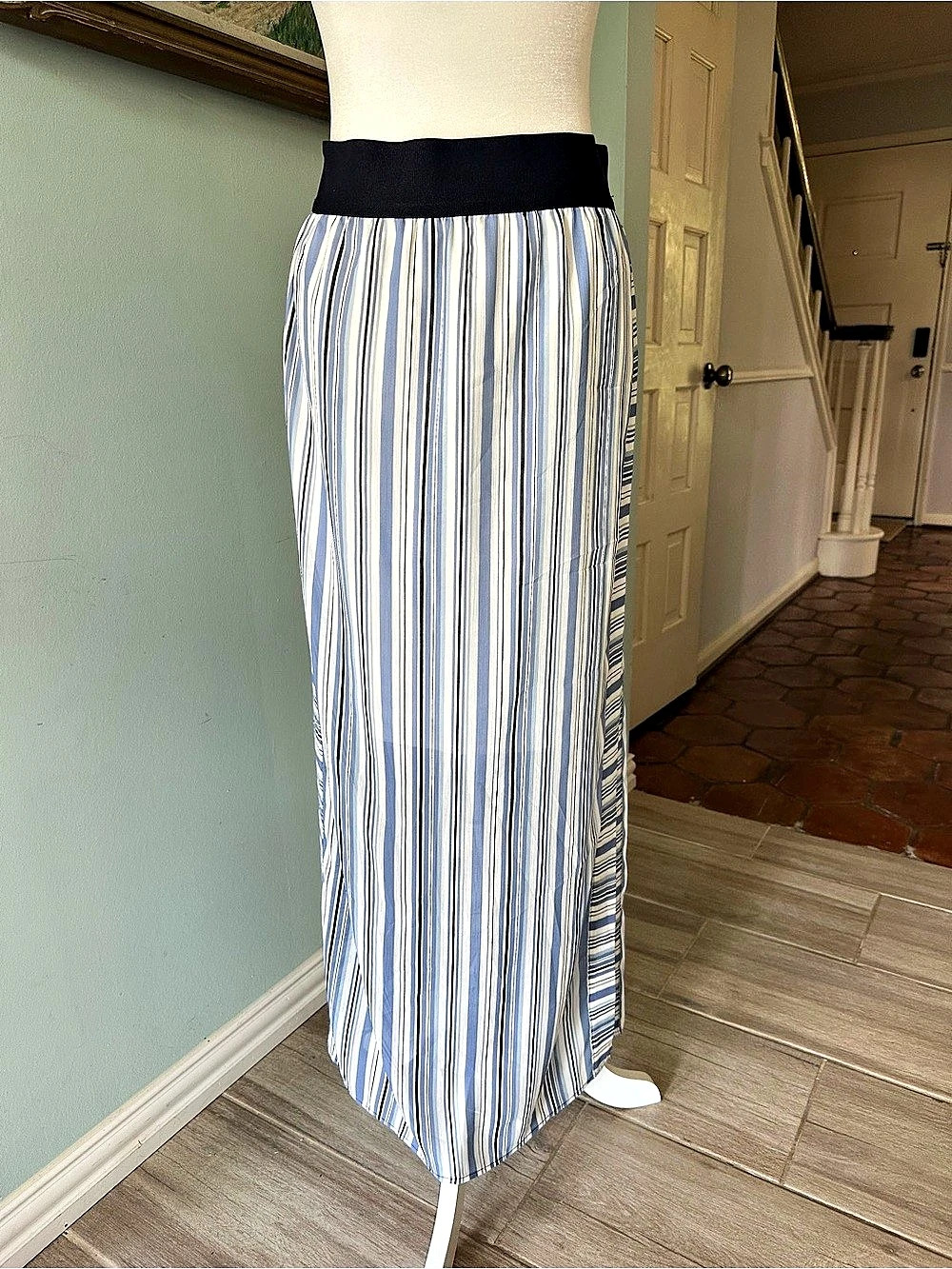 Ann Taylor LOFT Striped Maxi Skirt in Blue & White Size Medium NWT